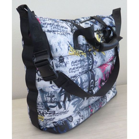 DKNY R14XQG2 Women's Large NYC Graffiti Nora Weekender Tote Bag $178 - Picture 4 of 10